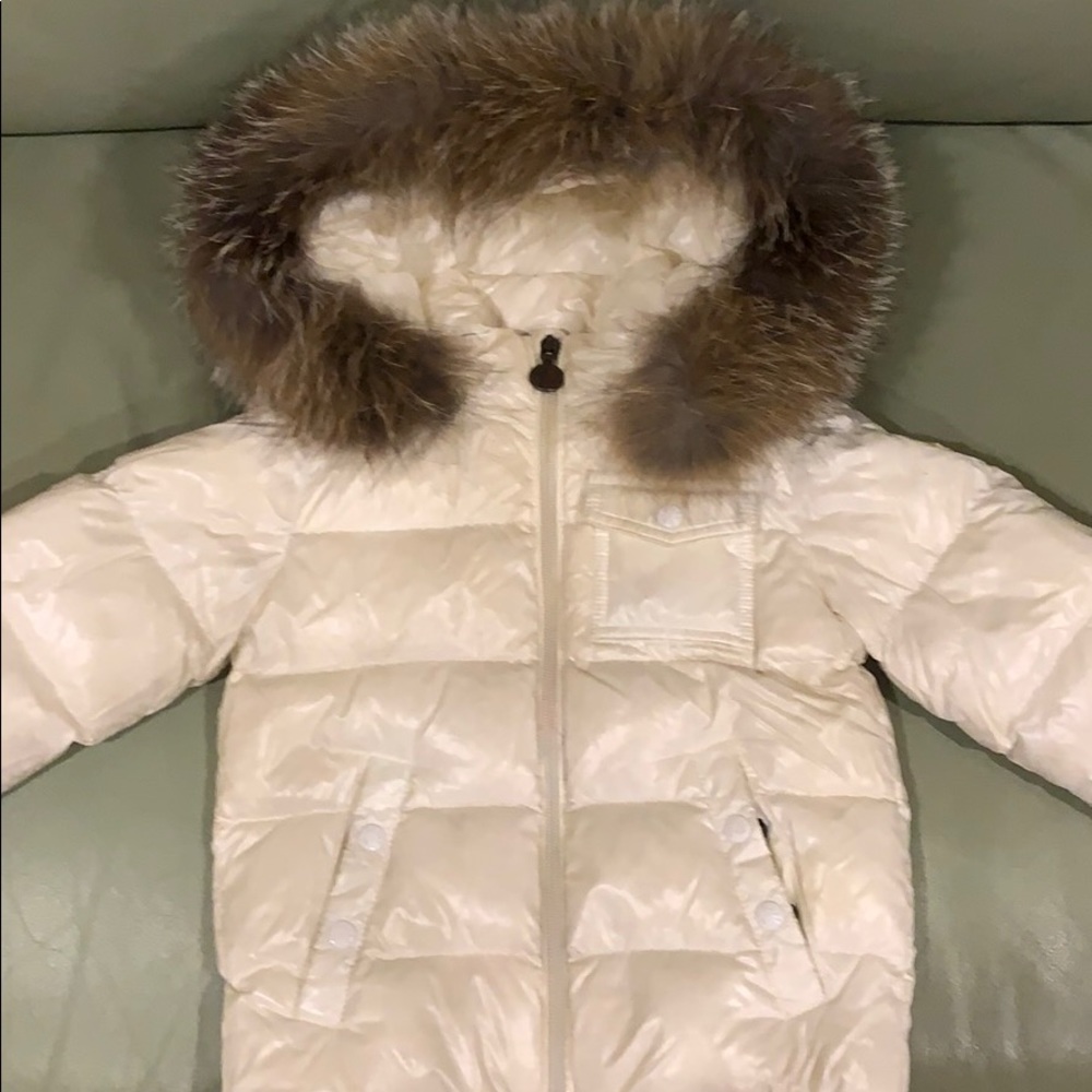 White toddler puffer size 2